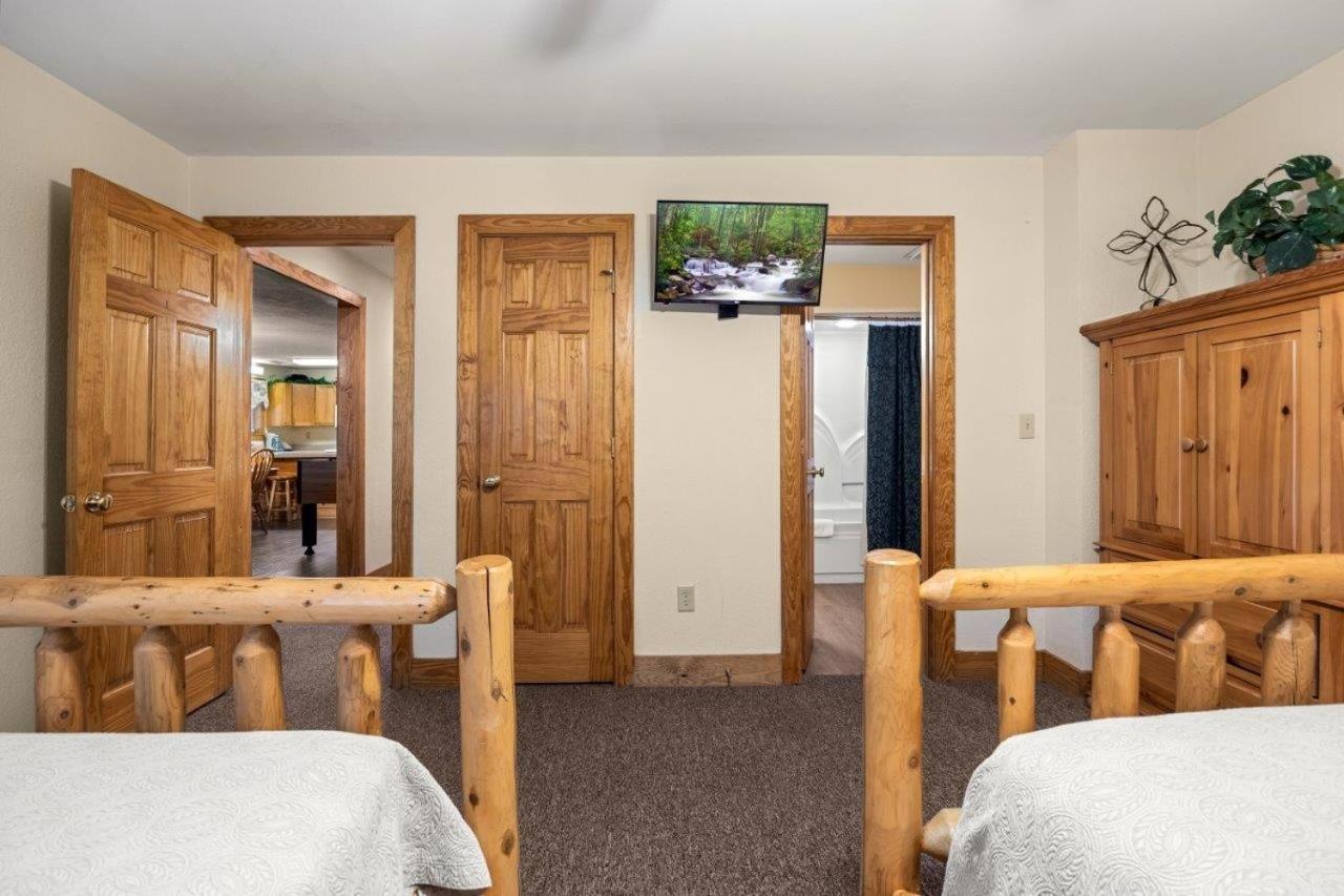 Poplar Point Condo Unit 12E Pigeon Forge Exterior photo